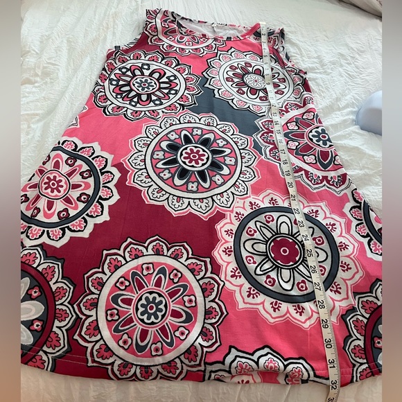 Cute, colorful sleeveless sundress with pockets. Petite small - Picture 4 of 8